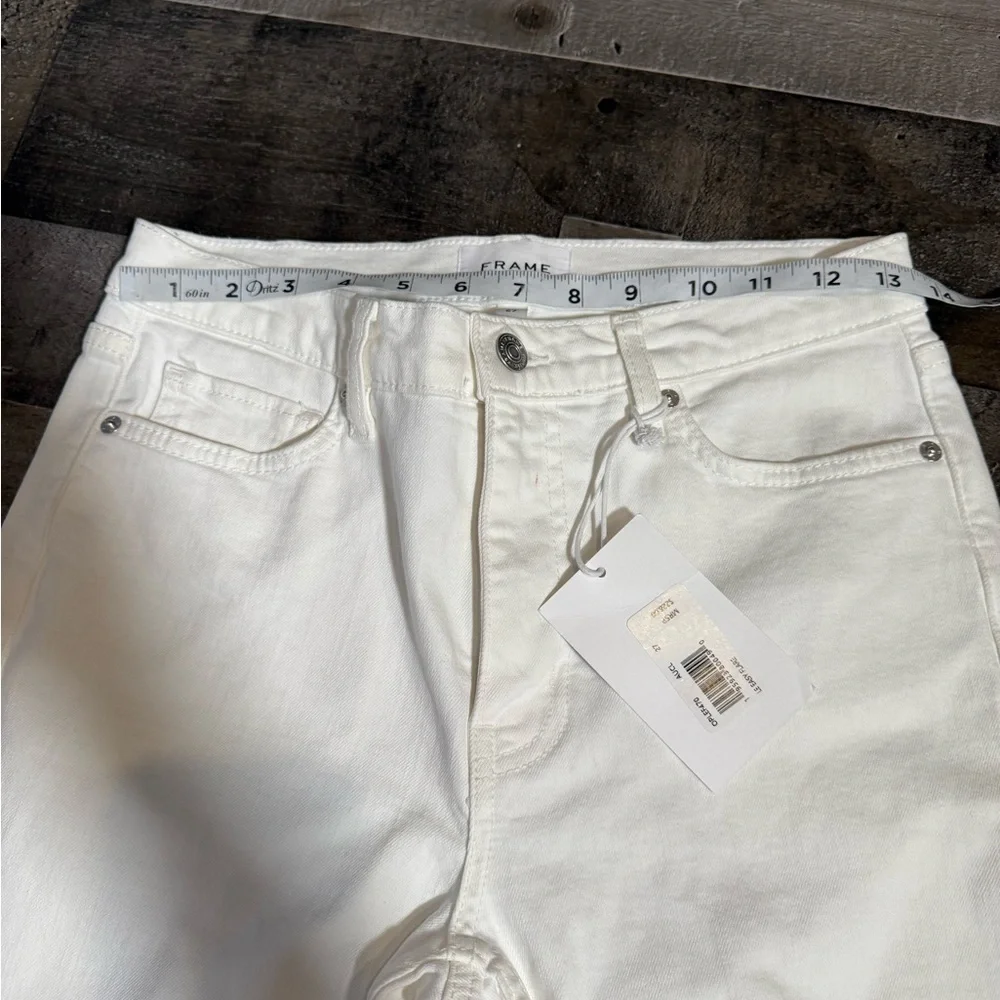 NWT Frame LE Easy Flare‎ Jeans- 27